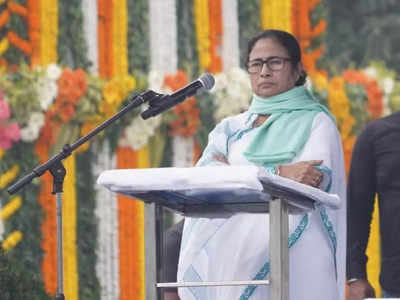 Mamata Banerjee : ভক্ত ও ভগবান তৃণমূল হয়ে গেলে মমতা কার পক্ষে! রামপুরহাট তুলে দিল প্রশ্ন