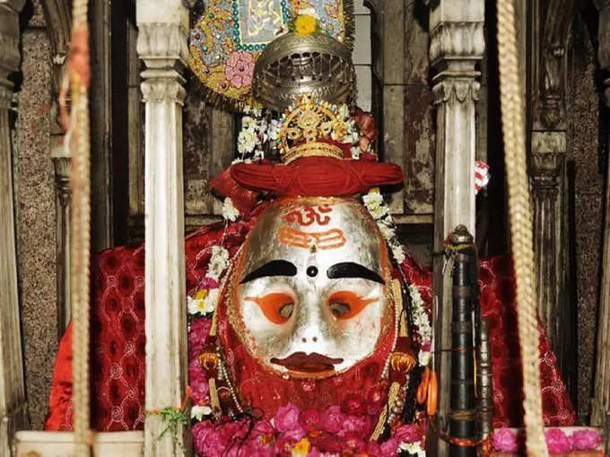 मध्य प्रदेश के काल भैरव मंदिर में शराब - Liquor At Kaal Bhairav Temple In Madhya Pradesh