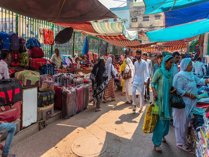 मीना बाजार, दिल्ली - Meena Bazaar, Delhi in Hindi