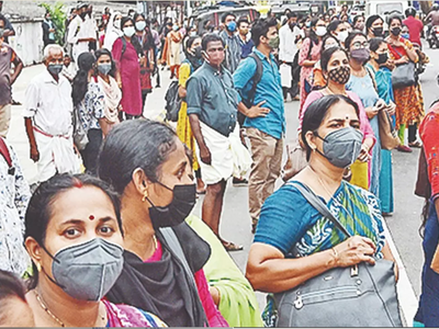 ബസ് ഉടമകളെ ചർച്ചയ്ക്ക് വിളിച്ചില്ല; സ്വകാര്യ ബസ് സമരം തുടരുന്നു