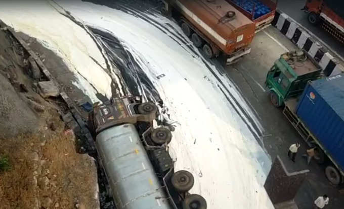 mumbai pune expressway traffic jam