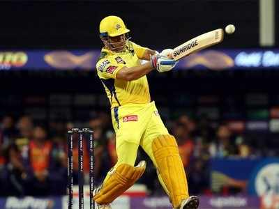 CSK vs KKR : ३ वर्षानंतर धोनीने झळकावले अर्धशतक; दिग्गजांचे विक्रम मोडले