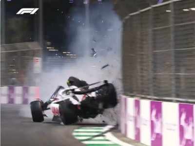 Saudi Arabian GP : मायकेल शूमाकरच्या मुलाचा भीषण अपघात; कारचे झाले तुकडे