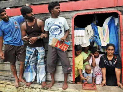 Sri Lanka Crisis: चावल 500 रुपये किलो... चीनी 290 रुपये किलो... जानिए कैसे बद से बदतर हो गए श्रीलंका के हालात, ये हैं बड़ी वजहें