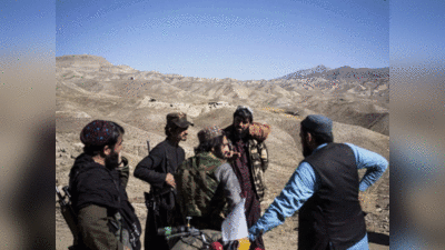 अफगानिस्‍तान में तालिबानी फरमान, दाढ़ी नहीं रखने वाले सरकारी कर्मचारियों को घुसने न दें