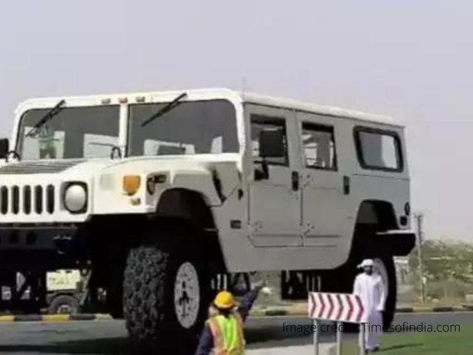 Hummer H1 X3 people