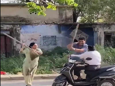 Noida Viral Video: दिव्यांग युवक को दंपती ने सड़क पर लाठी-डंडों से बुरी तरह पीटा, दोनों गिरफ्तार, ये था मामला