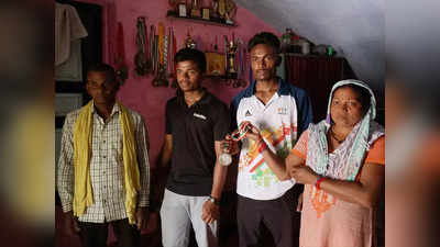 Meerut News: हुनर से देश का नाम रोशन करना चाहते हैं, प्रशासन ने कर दिया घर में अंधेरा... काट दिया बिजली-पानी का कनेक्शन