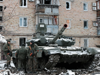 Ukraine War: रूसी सेना में मची भगदड़, भाग रहे सैनिक, अपने ही विमानों पर कर रहे हमला, ब्रिटिश खुफिया प्रमुख का बड़ा दावा