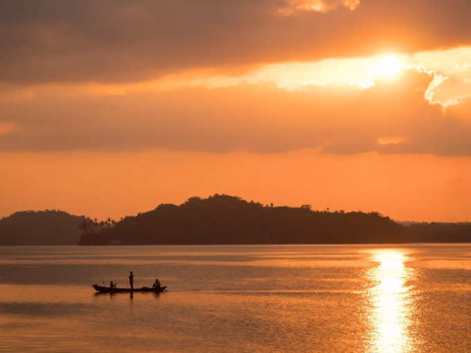 আদর্শ পর্যটনক্ষেত্র ইন্দোনেশিয়ার বালি