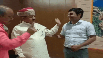 Viral Video: बीजेपी नेता भवानी सिंह राजावत ने IFS अधिकारी रवि मीणा को जड़ा थप्पड़, पुलिस ने हिरासत में लिया