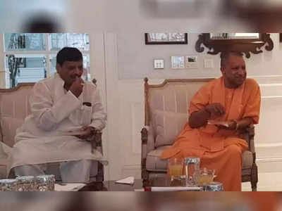 Lucknow News: मोदी-योगी समेत 3 BJP नेताओं को शिवपाल ने ट्विटर पर किया फॉलो, चर्चाएं तेज