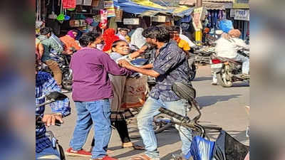 Khandwa News: कड़कड़ाती धूप में युवती का पीछा कर रहे मनचले ने कहा आई लव यू, सैंडल से हुई पिटाई