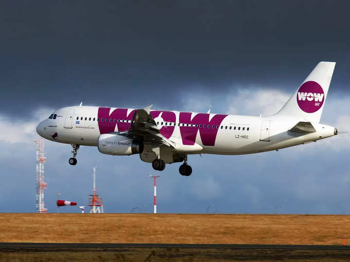 WOW Air: गुलाबी GAY विमान - WOW Air: GAY Airline