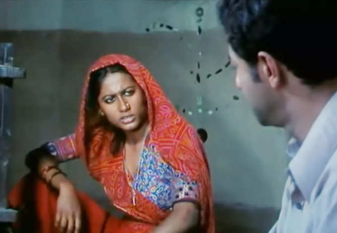 Manthan movie scene