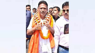 Bihar MLC Poll Result: औरंगाबाद सीट पर काम ना आई तेजस्वी यादव की प्लानिंग, NDA के दिलीप सिंह जीते
