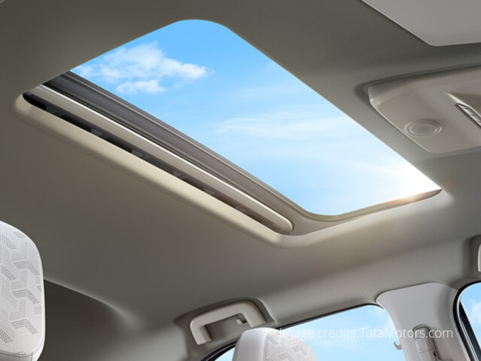 Tata Nexon EV 2022 Sun roof