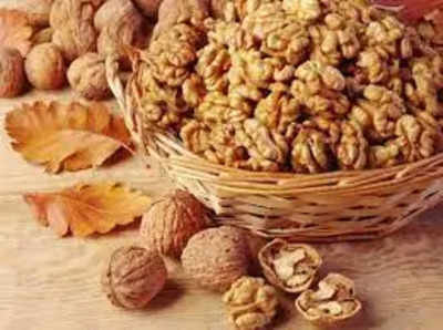 உடல் எடையை குறைத்து ஸ்லிம்மான உடலமைப்பை பெற உதவும் walnuts.