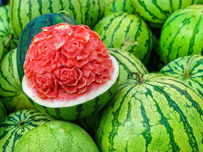 Weight loss fruits: जितना मर्जी उतना खाओ गर्मियों में मिलने वाले ये 5 फल, नहीं बढ़ेगा कभी मोटापा
