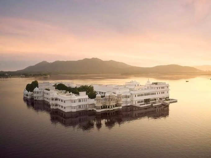 ताज लेक पैलेस उदयपुर - Taj Lake Palace, Udaipur