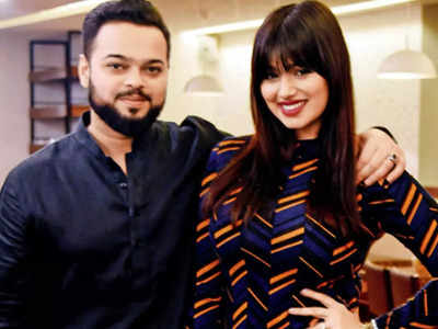 Ayesha Takia के पति Farhan Azmi का आरोप- गोवा एयरपोर्ट पर हुई बदतमीजी, अफसर ने किया सेक्शुअल कॉमेंट