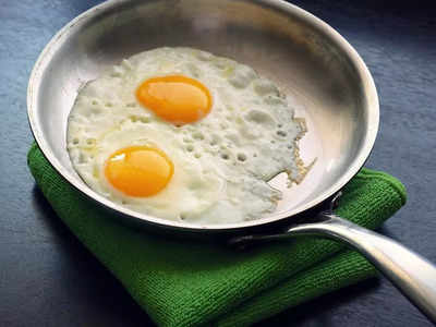 Egg Overdose: संडे हो या मंडे, जरूरत से ज्‍यादा अंडे खाने वाले हो जाएं सावधान, हो सकते हैं ये Side effects