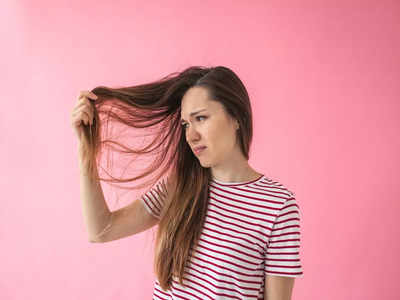 Split Ends Causes and Treatment : केसांना फाटे फुटलेत? मग करा एक्सपर्ट्सनी सांगितलेले हे ५ रामबाण उपाय..!