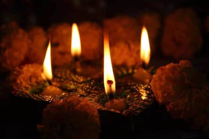 diyas