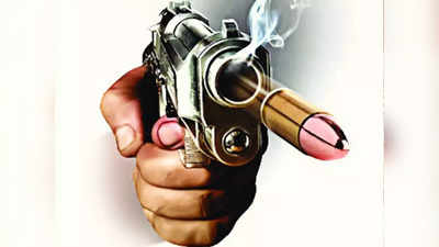 Lucknow News: पड़ोसी को मारने के लिए लोड की बंदूक, गोली लगने से आठ साल के बेटे की मौत
