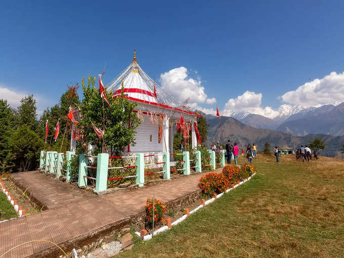 अल्मोड़ा में नंदा देवी मंदिर - Nanda Devi Temple in Almora