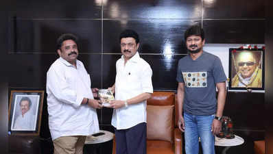 தமிழகத்தை ஆளும் ‘ஆண் தாய்’: முதலமைச்சரை புகழ்ந்து தள்ளிய பிரபல இயக்குனர்.!