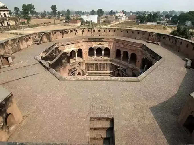 फारुख नगर किला, गुरुग्राम - Farrukh Nagar Fort, Gurgaon