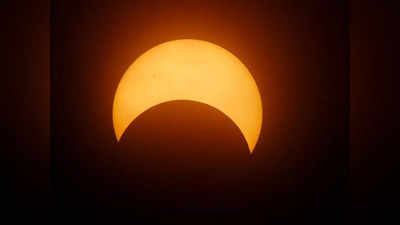 Solar Eclipse 2022: মেষ রাশিতে বছরের প্রথম সূর্যগ্রহণ, ভাগ্য চমকাবে ৫ রাশির জাতকদের