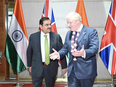 British PM Boris Johnson Meets Gautam Adani : અમદાવાદમાં ગૌતમ અદાણી સાથે બોરિસ જોન્સનની મુલાકાત, એરોસ્પેસ ક્ષેત્રે સહકાર વધારશે 