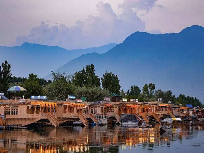 ಶ್ರೀನಗರ, ಜಮ್ಮು ಮತ್ತು ಕಾಶ್ಮೀರ