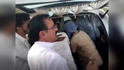 Ashoknagar News : घायलों के लिए शिवराज के मंत्री ने रोकी गाड़ी, अपने वाहन से सबको पहुंचाया अस्‍पताल
