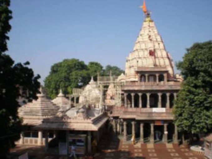 ऋणमुक्तेश्वर मंदिर में जाकर करें पूजा