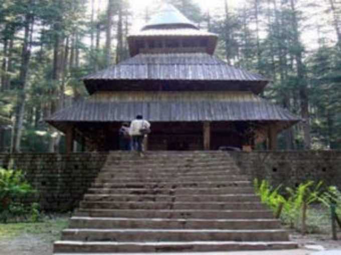 मनाली की कुलदेवी हैं हिडिंबा देवी