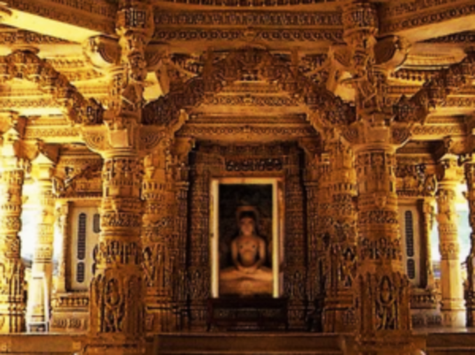 खूबसूरत जैन मंदिरों के दर्शन