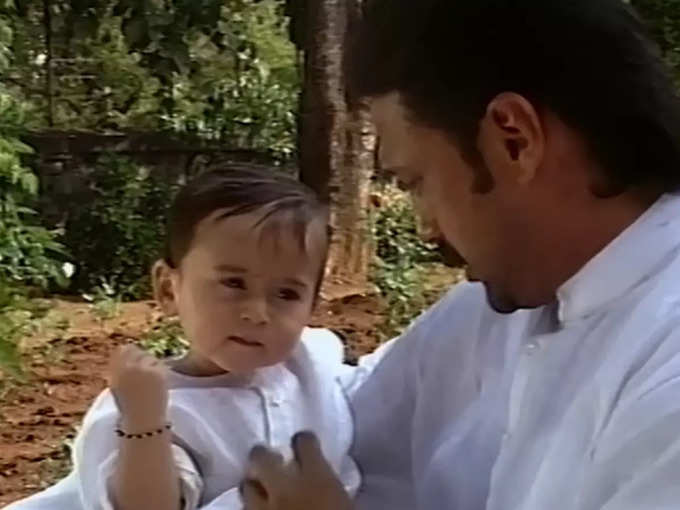 Tiger shroff with father