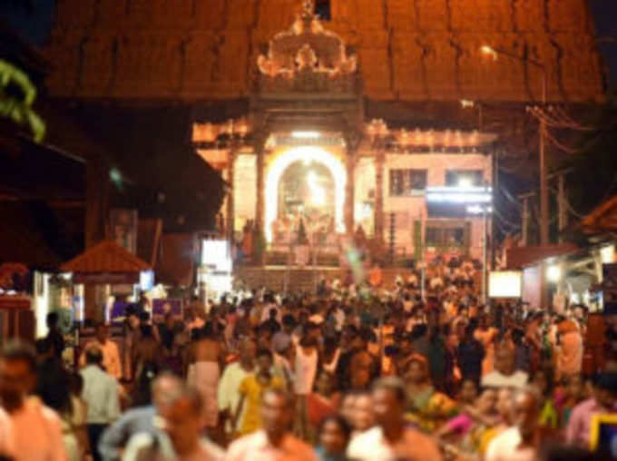 मंत्रों से खुल सकता है इस मंदिर का दरवाजा