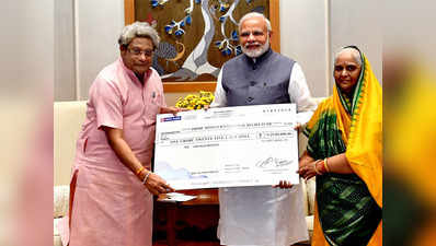 केरल बाढ़ः प्रधानमंत्री राहत कोश के लिए गायत्री परिवार ने दिए 1 करोड़ 25 लाख