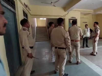 Gwalior News : एमएलबी कॉलेज में गुंडागर्दी, सीनियर छात्र पर जूनियरों ने चाकू से क्लास रूम में किया हमला