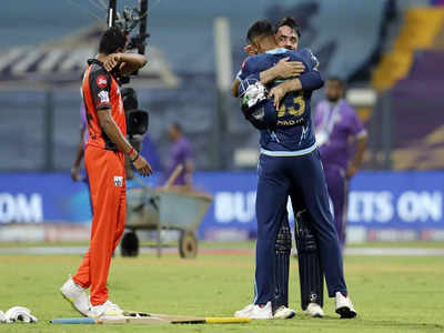 GT vs SRH Highlights: आखिरी गेंद में छक्का मारकर राशिद खान बने हीरो, गुजरात ने हैदराबाद को हराया