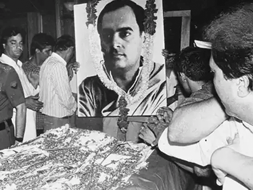 राजीव गांधी