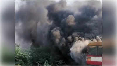 UP News: तेज रफ्तार का शिकार हुई यात्रियों से भरी रोडवेज की दो बसें, टक्कर के बाद एक में लगी भीषण आग, देखें तस्वीरें