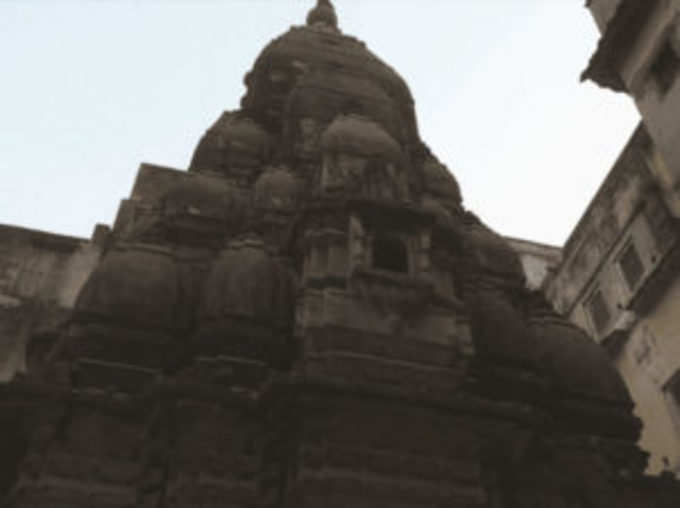 18 से 19वीं सदी के हैं मंदिर