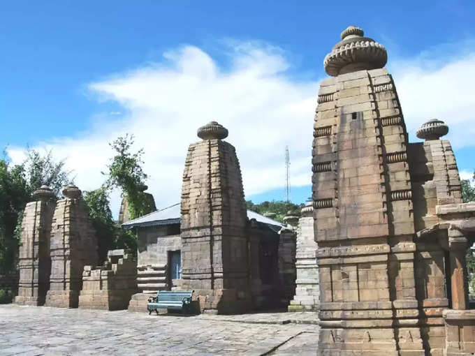 बीर बिलिंग में बैजनाथ मंदिर - Baijnath Temple in Bir Billing