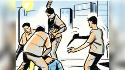 Delhi Crime: झगड़े में बीच बचाव कर रहे युवक की चाकू घोंपकर हत्या