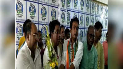 North 24 Pargana News: BJP প্রধান সহ ৩ পঞ্চায়েত সদস্যর ঘাসফুলে যোগদান, পঞ্চায়েতের দখল নিল তৃণমূল